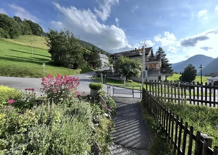 Ski- Und Gruppenhaus By Interhome